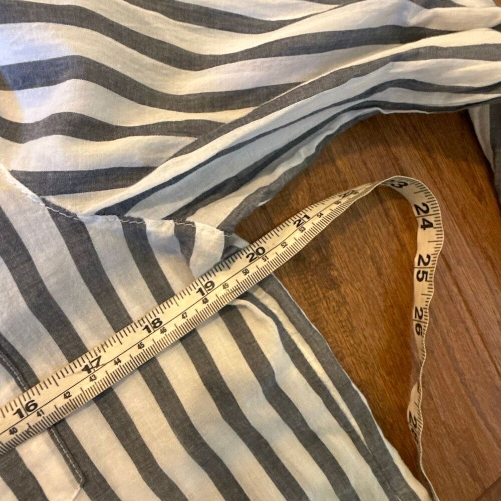 Ann Taylor factory blue striped cotton button down M - Picture 8 of 10